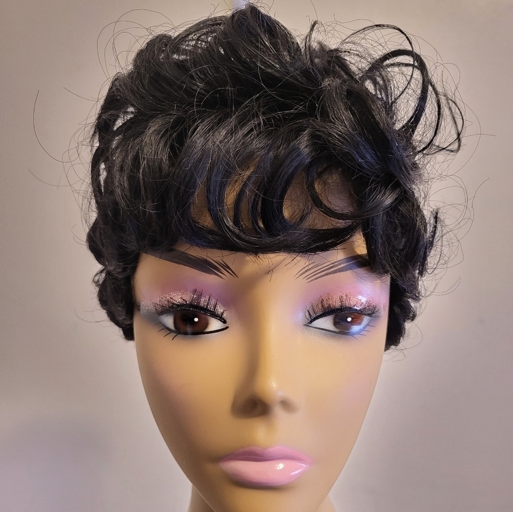 Short Curly Pixie Wig in Black - Stylish Everyday Wear